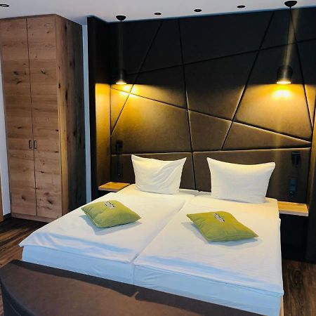Hotel Gasthof Metzgerei Drei Linden Фулда Екстериор снимка