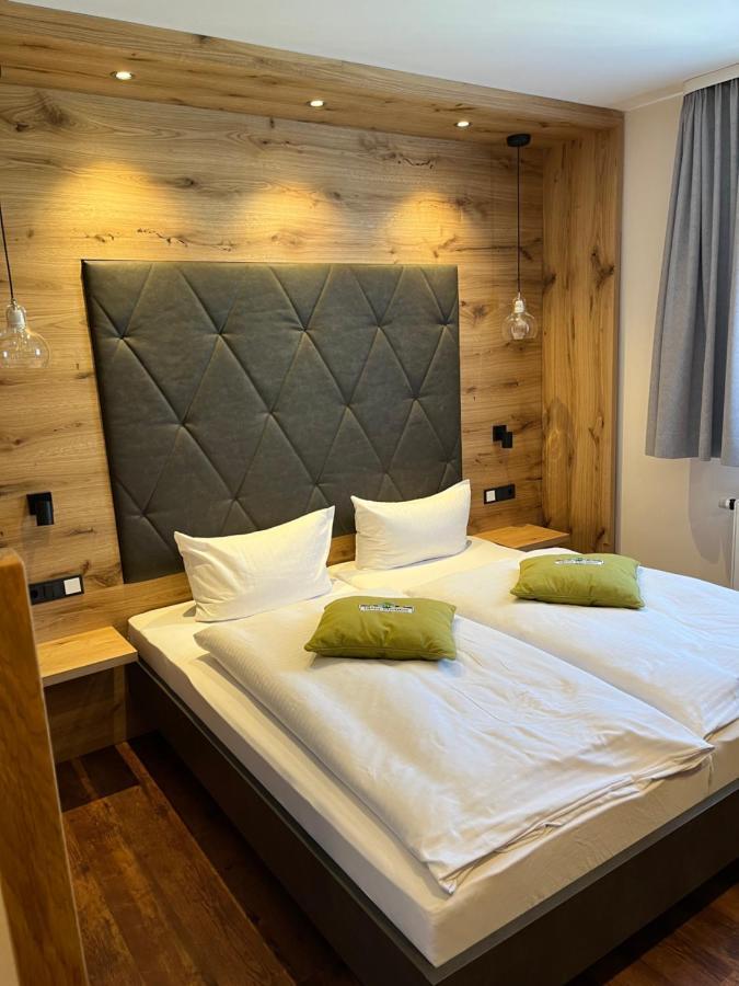 Hotel Gasthof Metzgerei Drei Linden Фулда Екстериор снимка