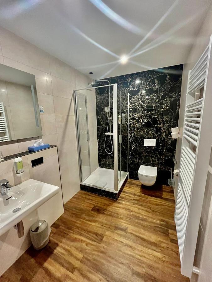 Hotel Gasthof Metzgerei Drei Linden Фулда Екстериор снимка