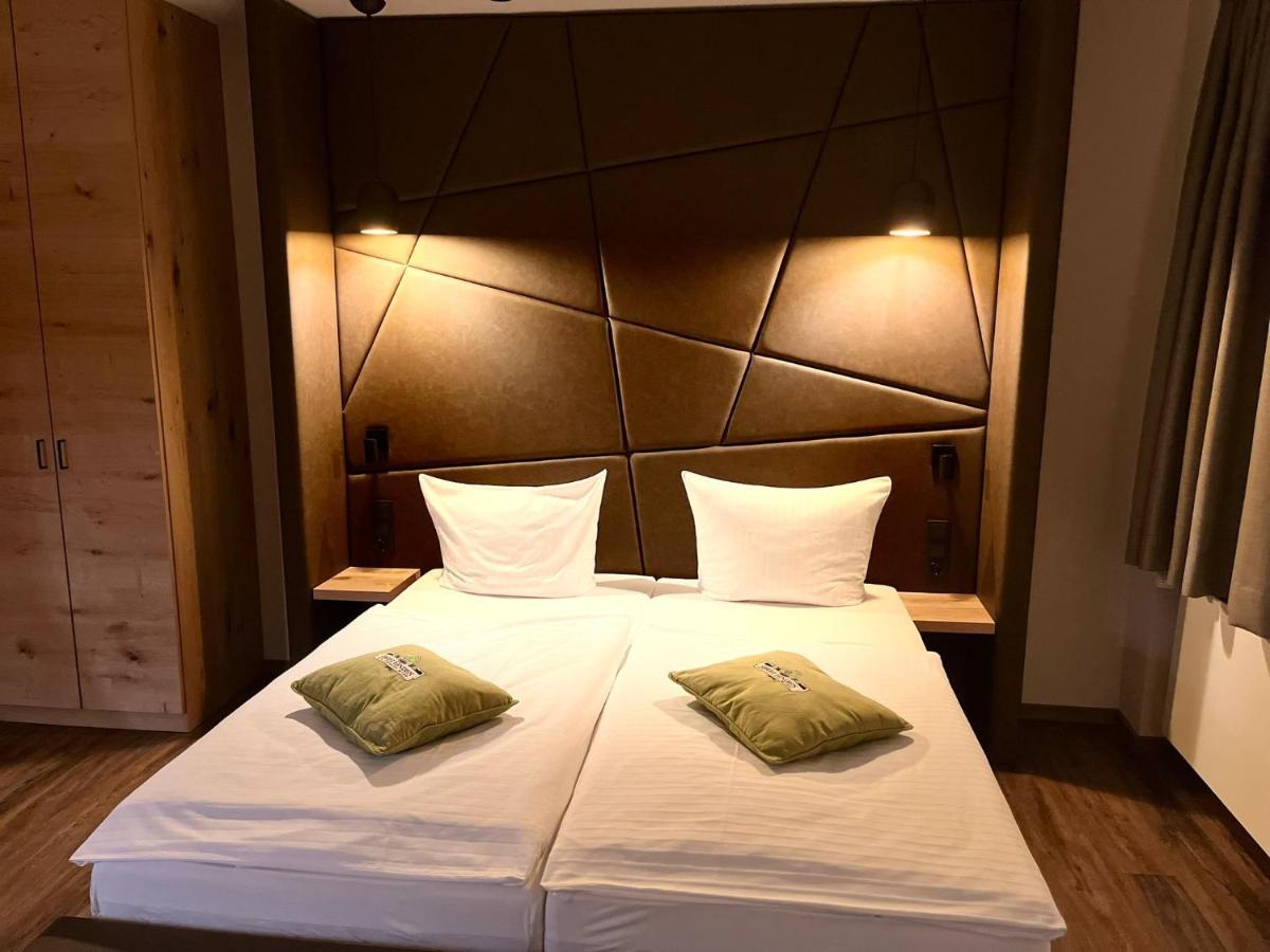 Hotel Gasthof Metzgerei Drei Linden Фулда Екстериор снимка